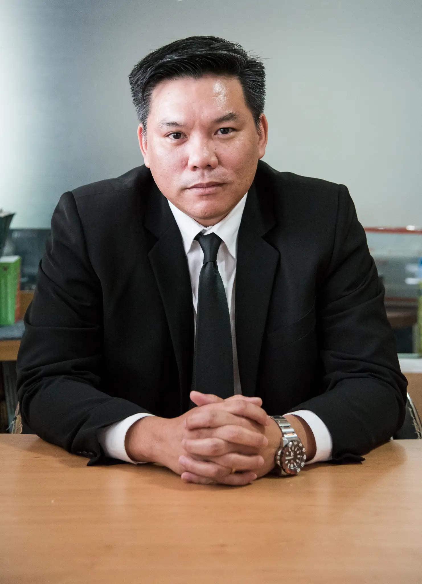 นายวิทวัส อินสมพันธ์ / ทนายความอาวุโส .Mr.Witawat Insomphun / Senior Lawyer